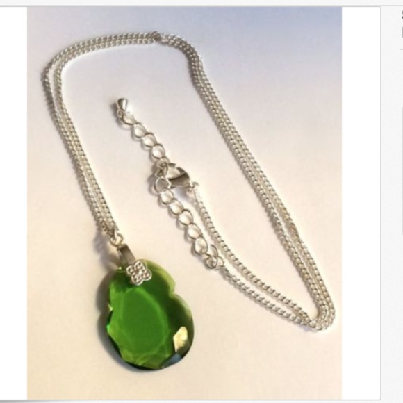 Vintage Silver Green Art Glass Pendant Necklace Simulated Emerald 18" Plated - Picture 5 of 8